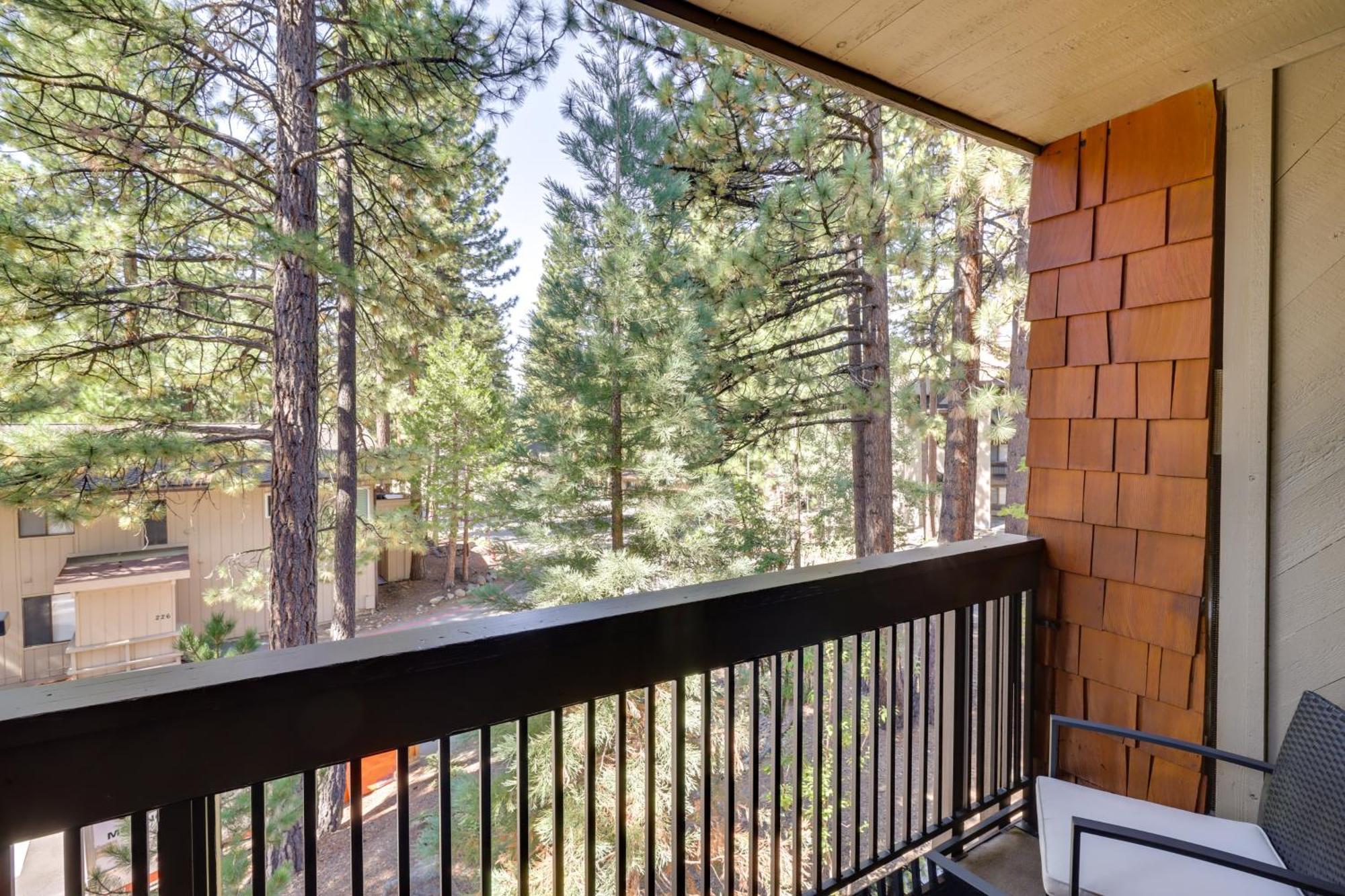 Incline Village Condo With Balcony 1 Mi To Trail! Экстерьер фото